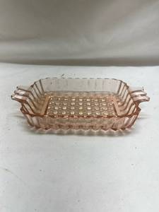 lot 670 image: Pink Depression Glass Serving Dish with Handles