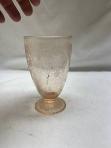 lot 671 image: Pink Depression Glass Footed Tumbler with Floral Etched Pattern