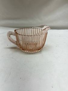 lot 675 image: Pink Depression Glass Creamer