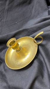 lot 644 image: Brass Chamberstick Candle Holder with Handle