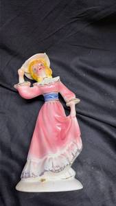 lot 650 image: Kreiss & Co. Ceramic Dutch Girl Figurine with Bonnet