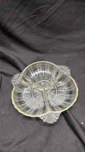 lot 691 image: Clear Glass Shell Shaped Divided Serving Bowl - Neodymium Glow