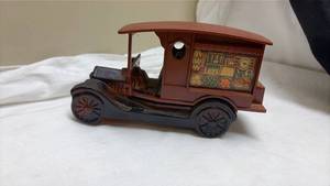 lot 708 image: Avon Country Vendor Wild Country After Shave Bottle - Empty.