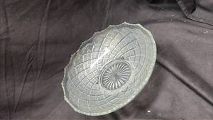 lot 727 image: Clear Glass Decorative Bowl with Diamond Pattern
