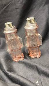 lot 740 image: Pink Depression Glass Mr. Peanut Salt and Pepper Shakers Set