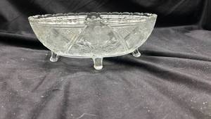 lot 749 image: Cut Crystal Glass Bowl with Floral Pattern and Footed Base