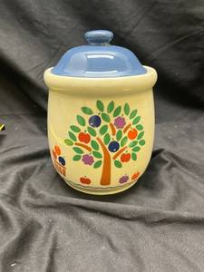 lot 754 image: New Avenues Orchard Ceramic Cookie Jar with Lid
