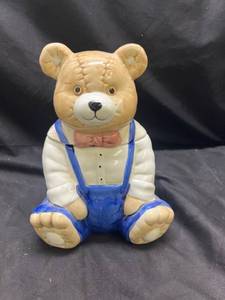 lot 759 image: Ceramic Teddy Bear Cookie Jar with Pink Bow Tie