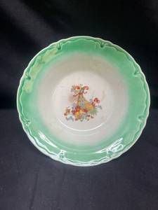 lot 767 image: Green and White Ceramic Bowl with Fruit Basket Design