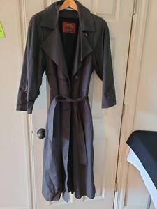lot 1012 image: Sanyo Carol Cohen greenish black trench coat with liner.