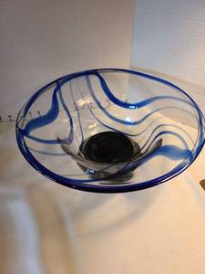 lot 1020 image: Handblown Art Glass Bowl with Blue Swirl Pattern, 13.5 diam.