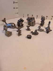 lot 1032 image: Pewter miniatures