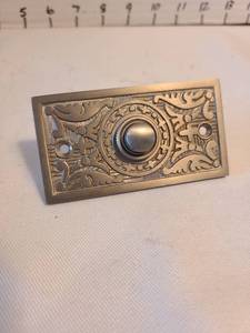 lot 1035 image: Brass Victorian Doorbell Button with Back Plate