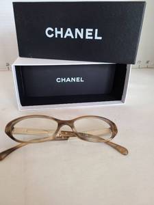 lot 1066 image: Chanel glasses with box