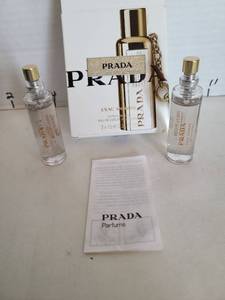 lot 1072 image: Prada LEau Ambree Perfume Gift Set