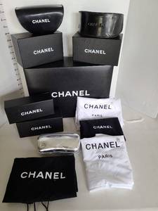 lot 1074 image: Empty Chanel boxes and bags
