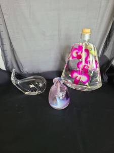 lot 1076 image: Decorative floral Bergamot bath oil bottle, glass whale and oil lamp