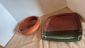 lot 1107 image: Handmade pottery Serving Dish and Bowl Set