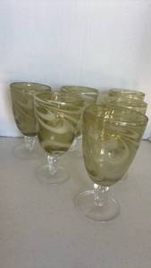 lot 1200 image: Juliska Puro marbled green goblets