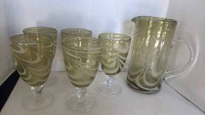 lot 1201 image: Juliska Puro marbled green goblets with Pitcher