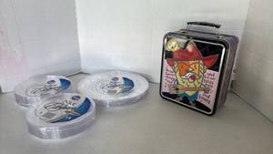 lot 1212 image: Kroger Nice Elegant Disposable Plates and Cartoon Character Lunch Box by Einstein Bros