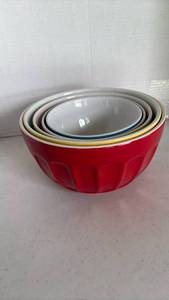 lot 1230 image: Complete Kitchen Ceramic Nesting Bowl Set of 5