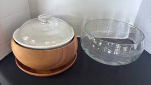 lot 1232 image: Glass Casserole Dish Set with Wood Base and Clear Serving Bowl