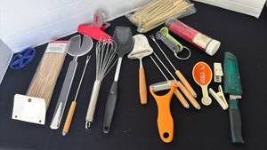 lot 1239 image: Mixed Kitchen Utensil and Tool Collection