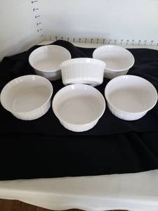 lot 1254 image: 6 Corning Ware bowls, F-16-B