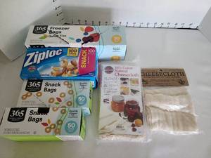 lot 1264 image: Zipper bags and cheesecloth.