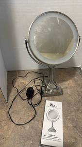 lot 1407 image: Zadro LVAR410 LED Lighted Vanity Mirror with Smart Dimmer