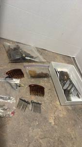 lot 1416 image: Hair Comb and Bobby Pin Collection Set