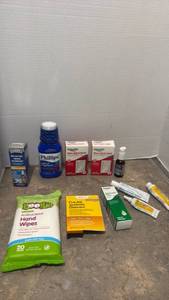 lot 1453 image: Mixed Health and Personal Care Items Lot