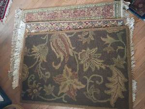 lot 1601 image: 3 Area Rugs.  Approximately 45 x 27