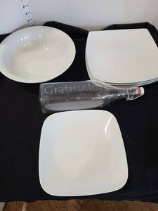 lot 1292 image: White square dinner plates, round bowl, glass water bottle