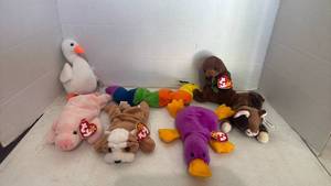 lot 1529 image: TY Beanie Baby Collection Lot