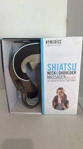 lot 1531 image: Homedics Shiatsu Neck and Shoulder Massager with Heat