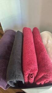 lot 1538 image: Bath towels