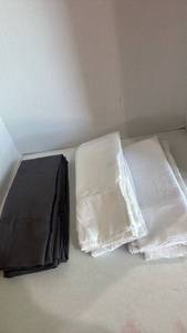 lot 1546 image: King size pillow cases
