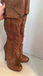 lot 1553 image: Jessica Simpson Brown Leather Knee High Platform Boots size 8.5