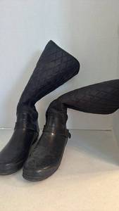 lot 1556 image: Sperry Waterproof rubber boots size 8