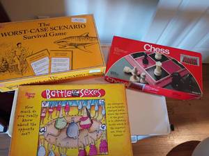 lot 1623 image: Board Games