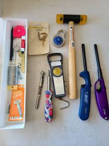 lot 3008 image: Mixed Tool and Hardware Lot