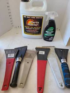 lot 3015 image: Automotive Care Bundle with Ice Scrapers and Cleaning Products