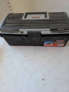 lot 3016 image: Plastic toolbox with contents