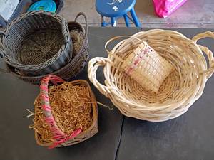 lot 3400 image: Baskets