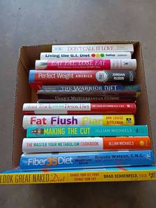 lot 3408 image: Books.  Look Great Naked Diet