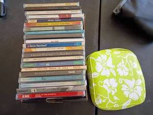 lot 3432 image: CDs and Case