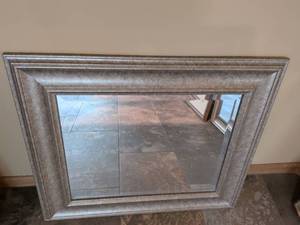 lot 84 image: Silver Metallic Framed Wall Mirror