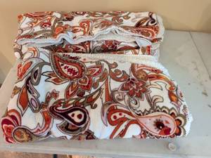 lot 97 image: 2 - Better Homes and Gardens Paisley Sherpa Throw Blanket